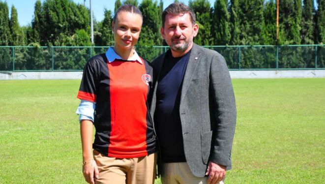 22 Yaşındaki Zeynep Mestan Turgutluspor’un Teknik Direktörü Oldu 5
