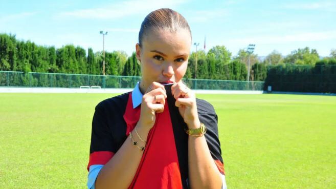 22 Yaşındaki Zeynep Mestan Turgutluspor’un Teknik Direktörü Oldu 8