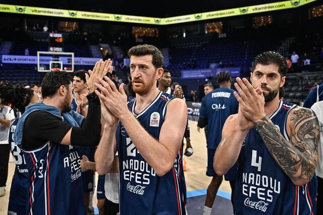 Anadolu Efes, Beşiktaş'ı 95 81 Yenerek Sezona Başladı-1