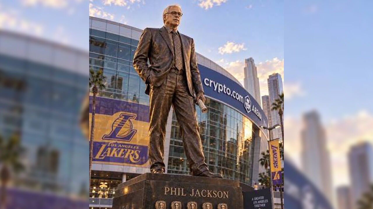 Lakers, Efsane Koçu Phil Jackson Için Heykel Dikiyor (2)