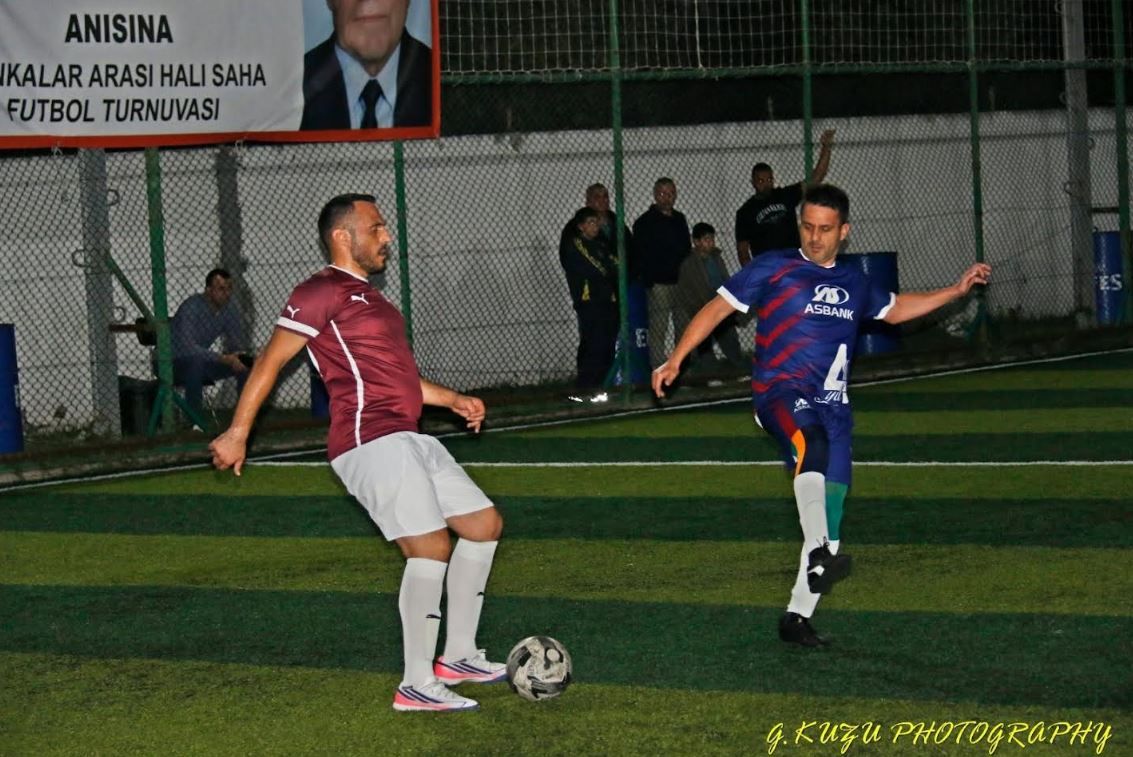 Bankalararası Halı Saha Turnuvası’nda Yarı Final Heyecanı 3