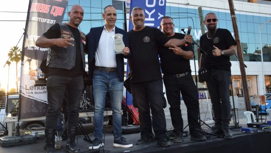 Harmancı’ya Teşekkür Plaketi