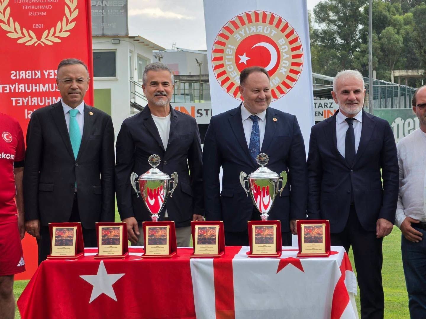 Meclisler Sahaya Çıktı Spor Ambargolarına Karşı Dostluk Maçı 2