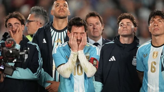 Messi'den Arjantin'e Gözyaşlarıyla Veda 3