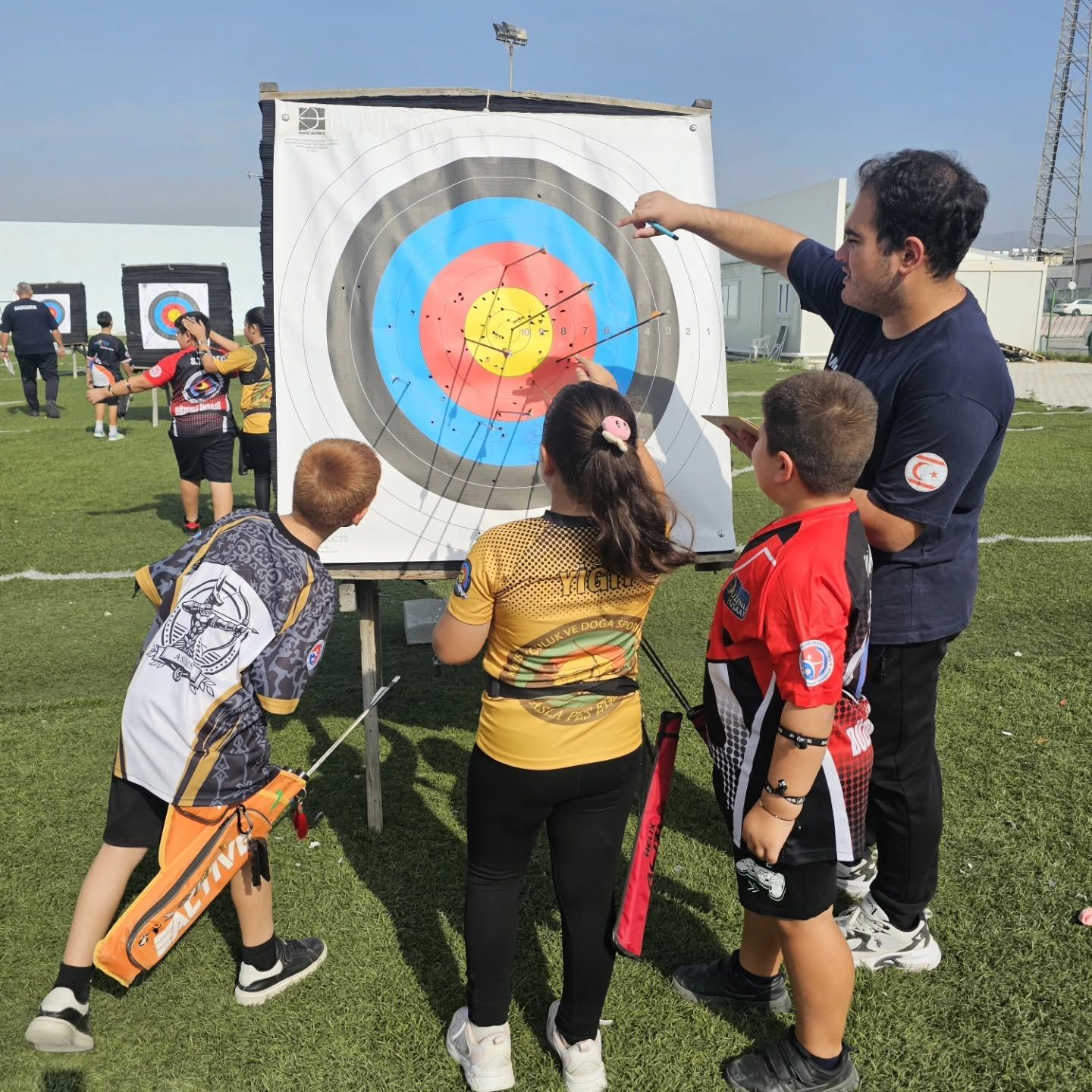 Okçulukta Sezonun Son Yarışında Genç Sporcular Kürsüye Çıktı 4