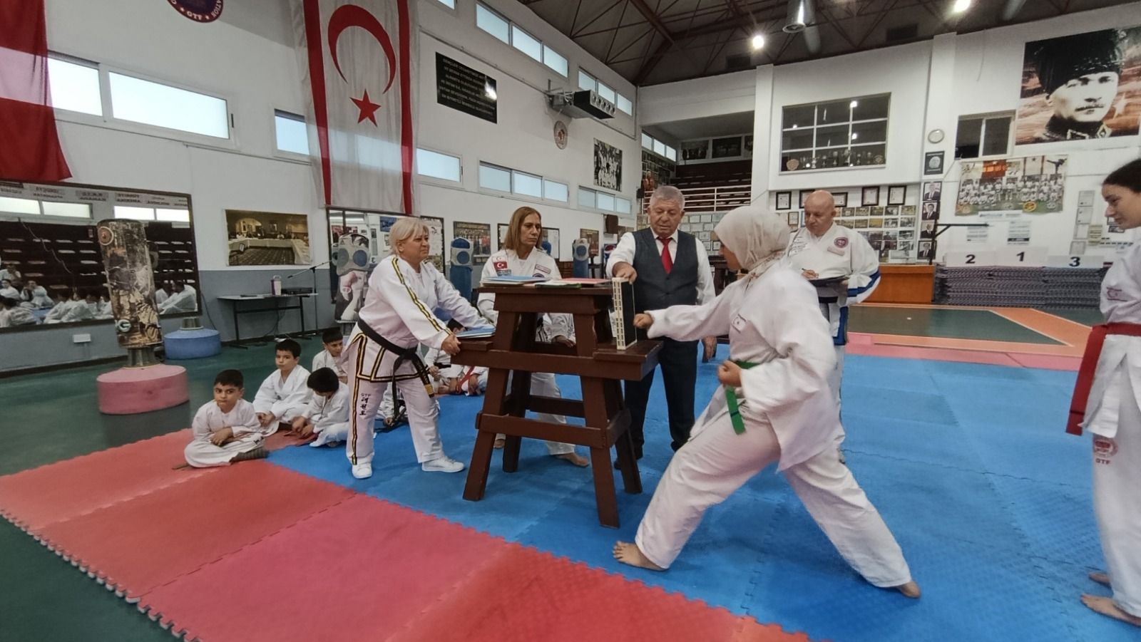 Taekwondo Ve Karate Sporcuları Cumhuriyet Için Yarıştı! 5
