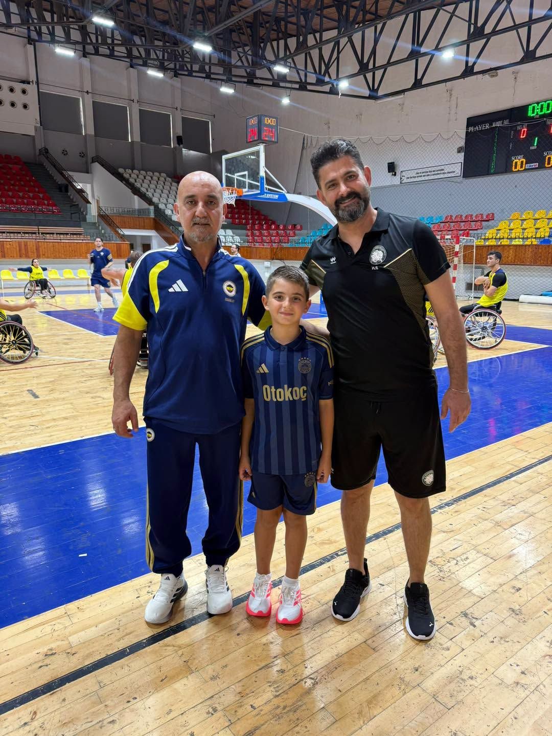 Vakıflar Ile Fenerbahçe’den Parkede Dostluk Buluşması-2